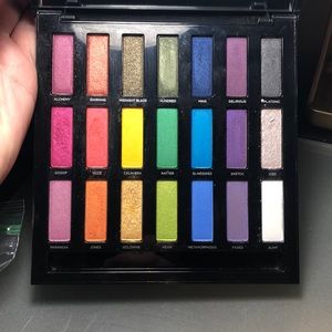Urban Decay full spectrum eyeshadow pallet